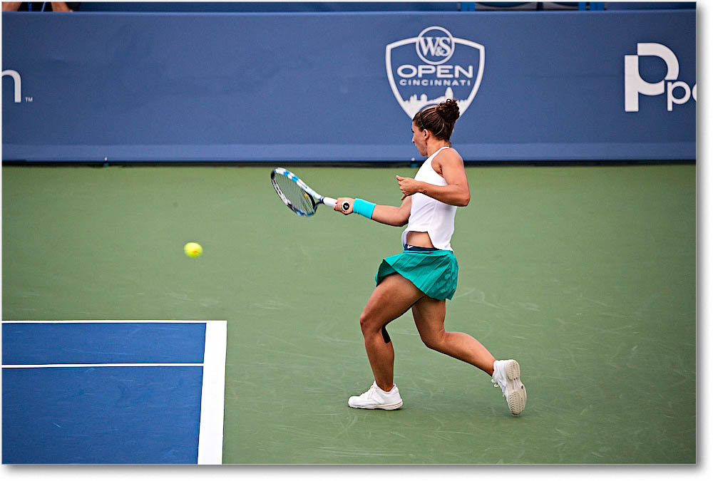 Errani_(l_Vandeweghe_R64)_Cincy2016_4DXA1647 copy