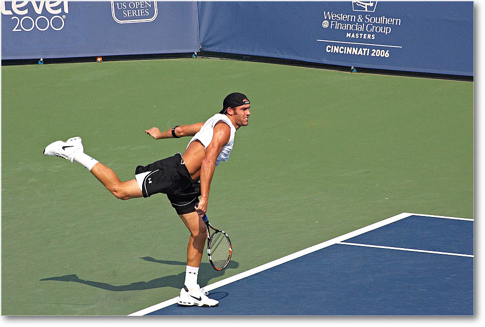 Ginepri_(l_Murray_R16)_Cincy2006_Y2F8337 copy