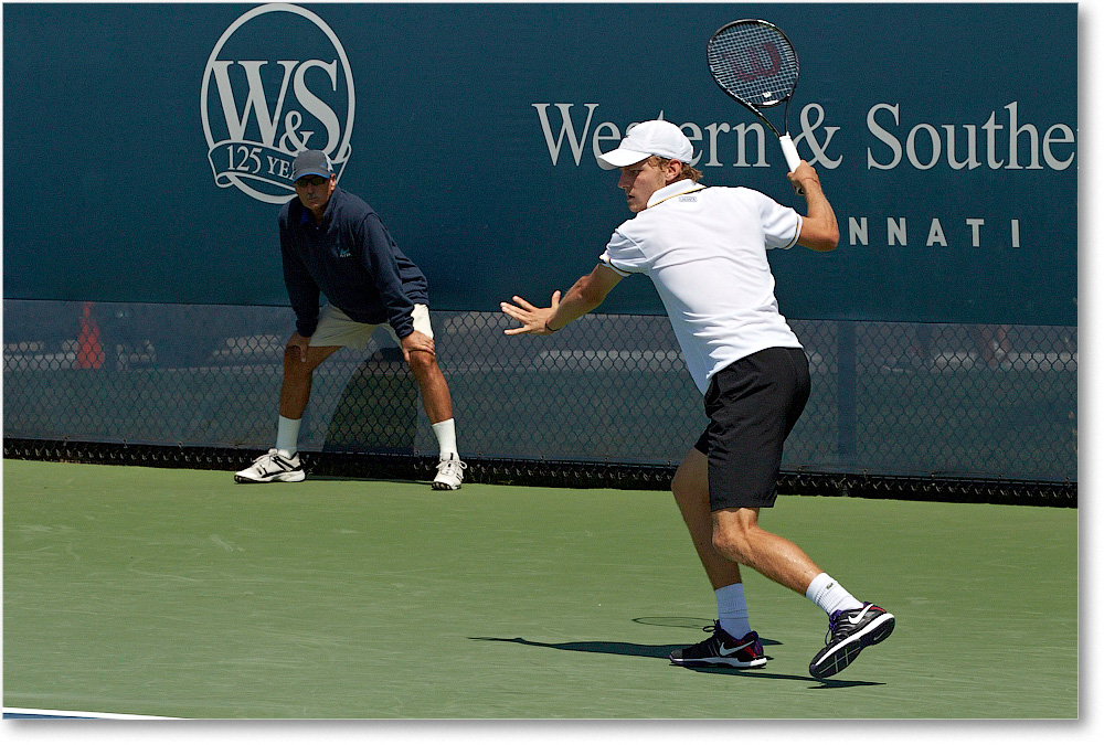 Goffin (d Pospisil R32) Cincy2013_D4C4343 copy