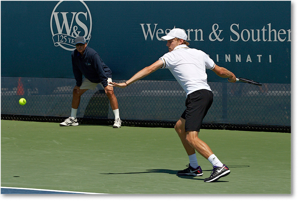 Goffin (d Pospisil R32) Cincy2013_D4C4344 copy