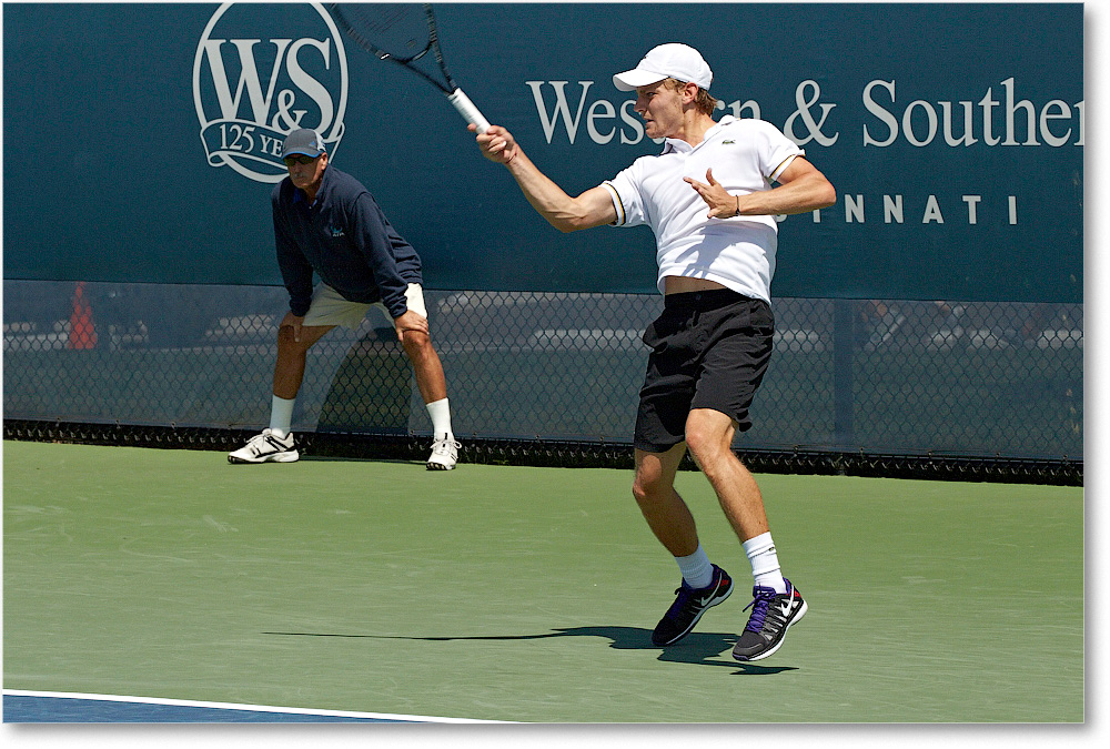 Goffin (d Pospisil R32) Cincy2013_D4C4346 copy