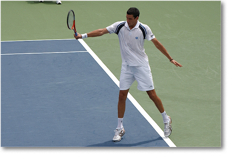 Hanescu (l Youzhny R64)_Cincy09_1D3A1669 copy