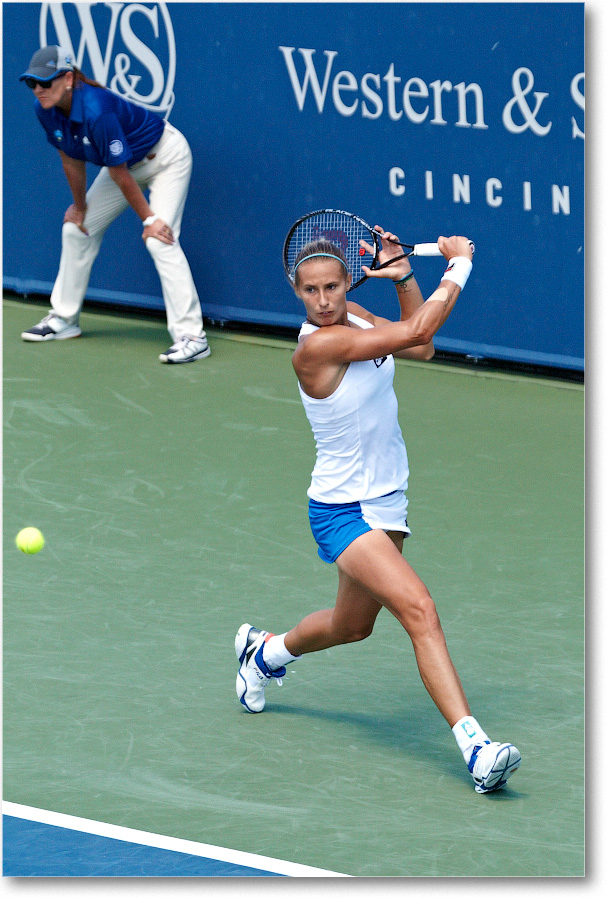 Hercog (l Errani R32) Cincy2013_D4C4600 copy