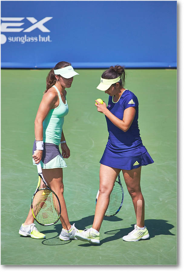 HingisMirza_(d_McHaleVandeweghe_QF)_Cincy2015_2DXB1174 copy