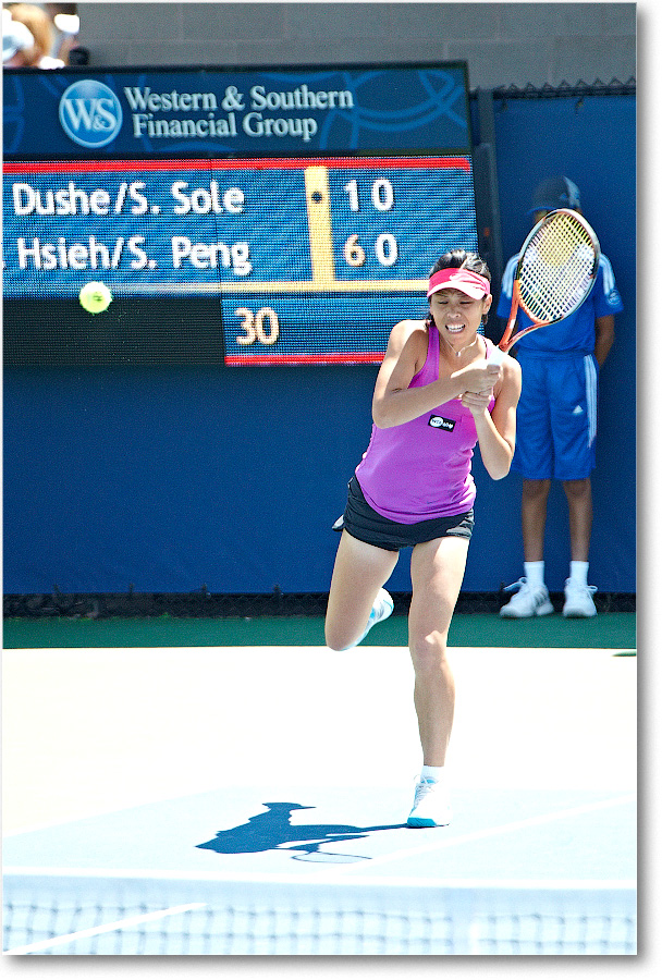 Hsieh-Peng (d Dushevina-SolerEspinosa R16) Cincy2013_D4C4907 copy