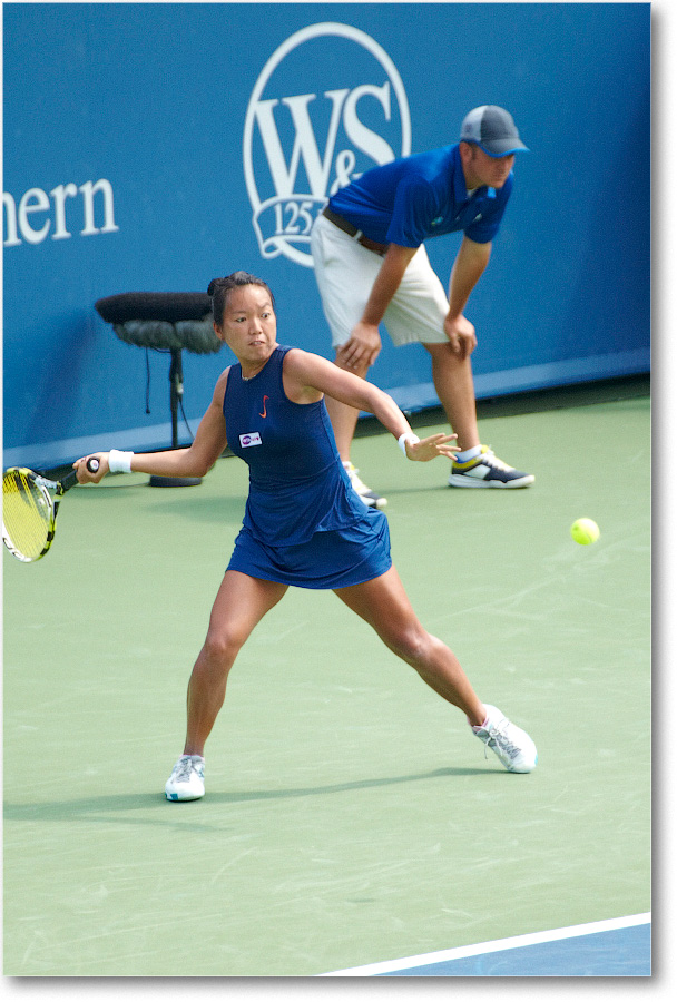 King (l Azarenka R32) Cincy2013_D4C2182 copy