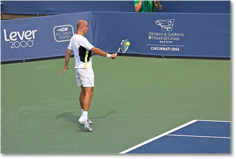 Ljubicic_(l_Robredo_QF)_Cincy2006_Y2F9498 copy