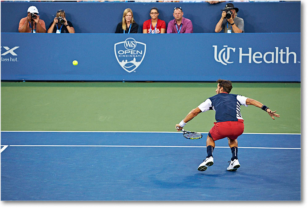 Lopez_(l_Federer_QF)_Cincy2015_2DXB1504 copy