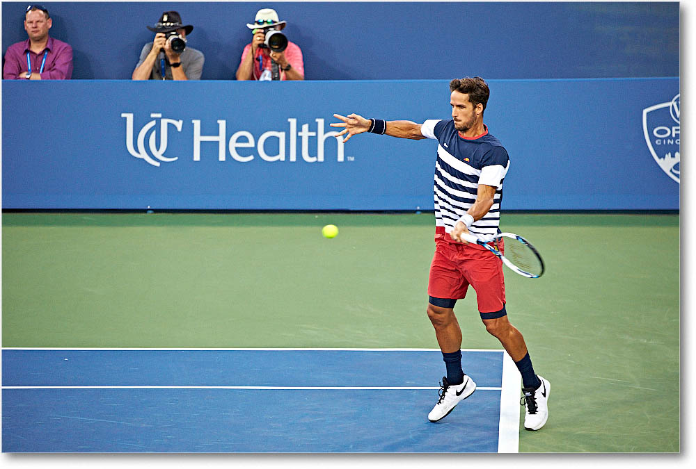 Lopez_(l_Federer_QF)_Cincy2015_2DXB1511 copy