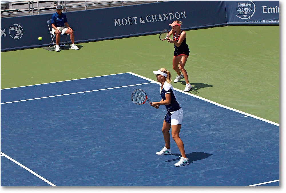 Makarova-Vesnina (l Hsieh-Peng SF) Cincy2013_D4C6406 copy