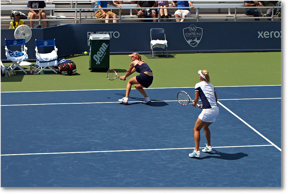 Makarova-Vesnina (l Hsieh-Peng SF) Cincy2013_D4C6514 copy