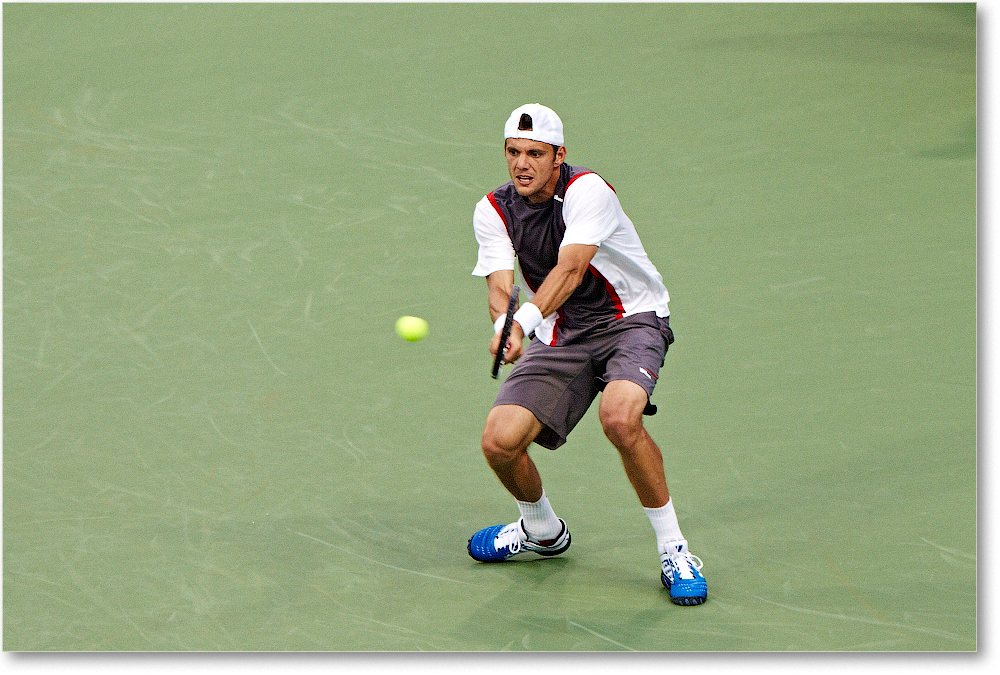 Mathieu (l Wawrinka R64) Cincy2012_D4B4116 copy