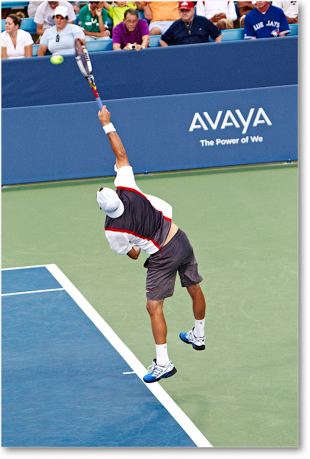 Mathieu (l Wawrinka R64) Cincy2012_D4B4155 copy