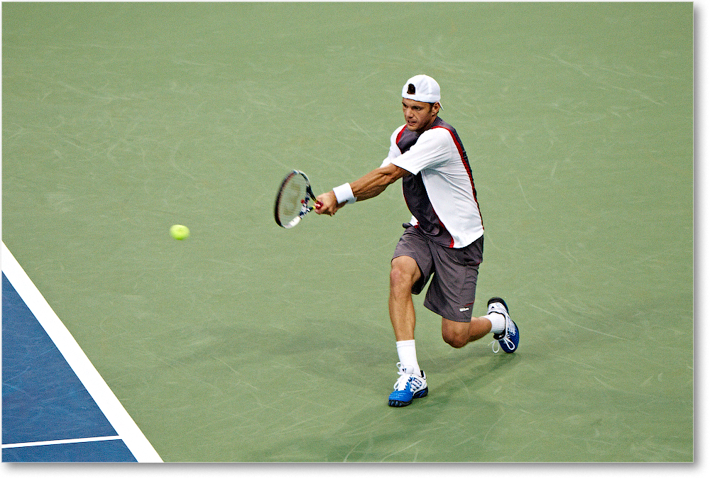 Mathieu (l Wawrinka R64) Cincy2012_D4B4189 copy