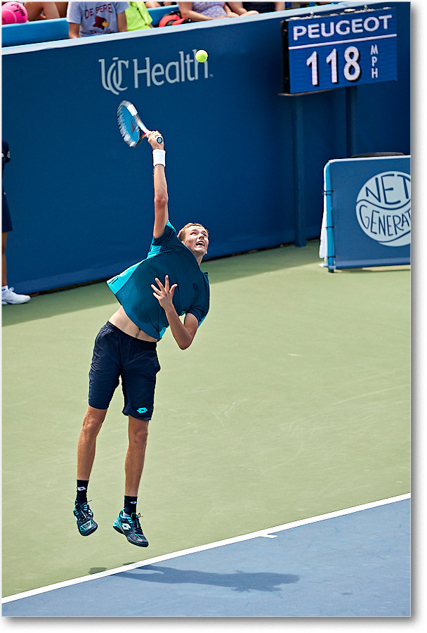 Medvedev_(l_Fognin_R64)_Cincy2017_4DXA9348 copy