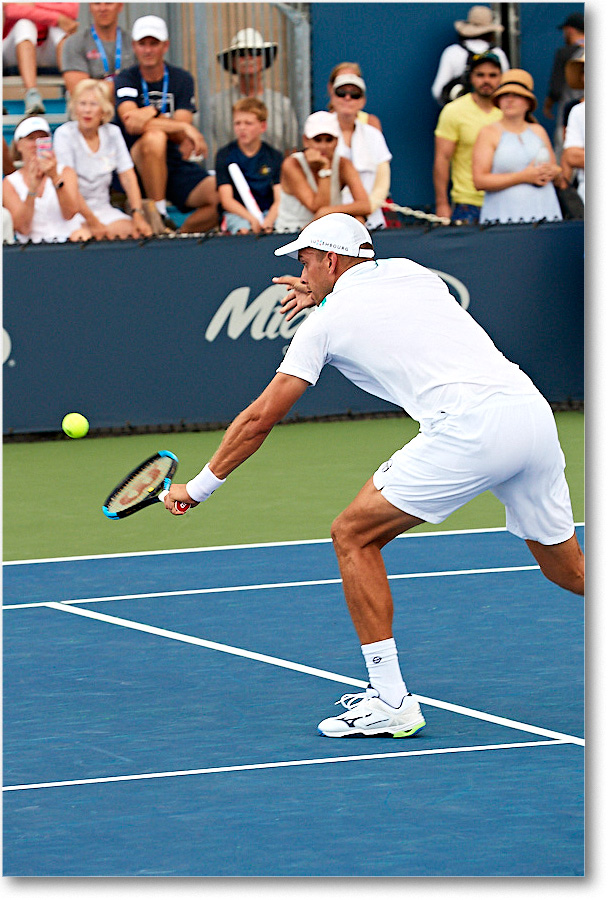Muller_(l_Ramos-Vinolas_R32)_Cincy2017_4DXB2802 copy