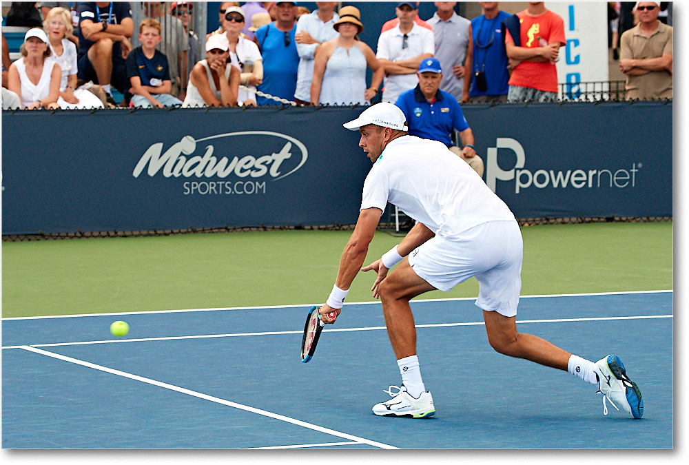 Muller_(l_Ramos-Vinolas_R32)_Cincy2017_4DXB2841 copy