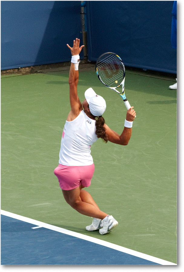 Niculescu (d Wickmayer R64) Cincy2013_D4C3345 copy