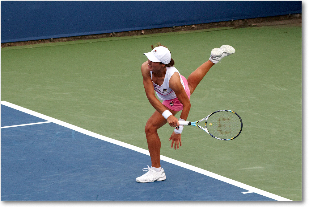 Niculescu (d Wickmayer R64) Cincy2013_D4C3414 copy