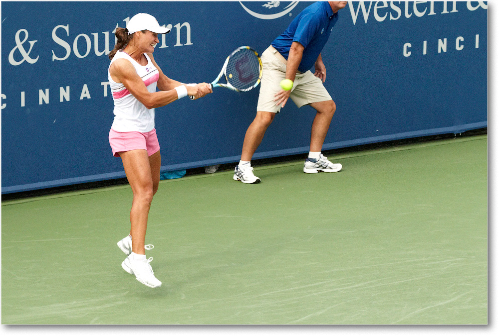 Niculescu (d Wickmayer R64) Cincy2013_D4C3503 copy