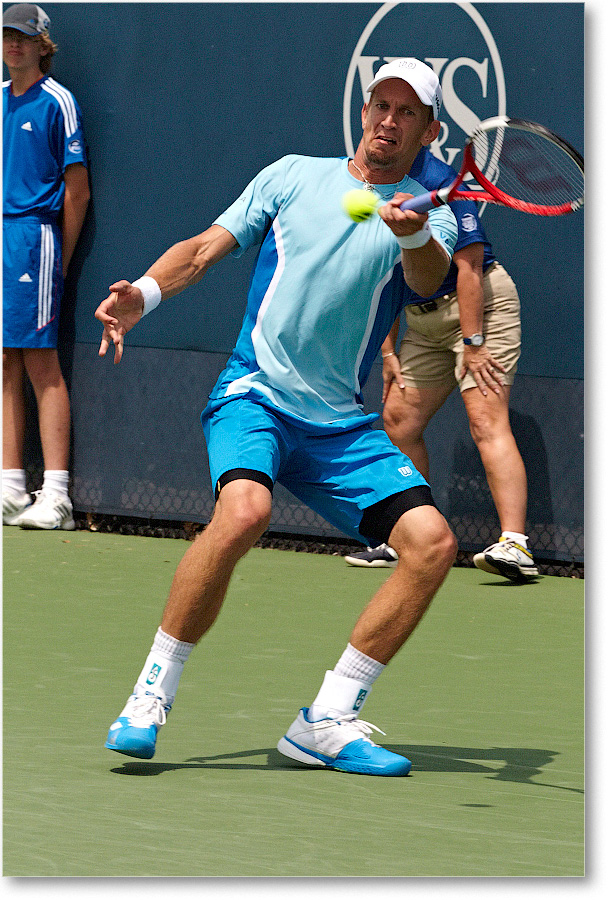 Nieminen (d Roger-Vasselin R64) Cincy2013_D4C2505 copy