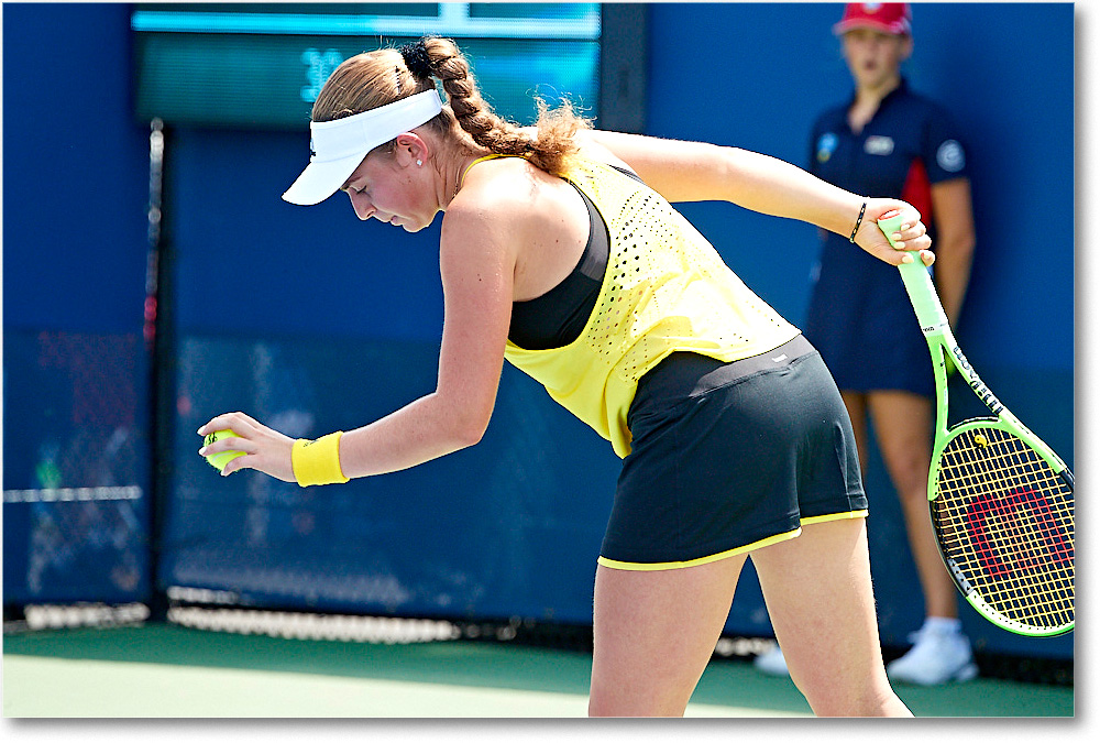 Ostapenko_(l_Krunic_R64)_Cincy2017_4DXB1086 copy