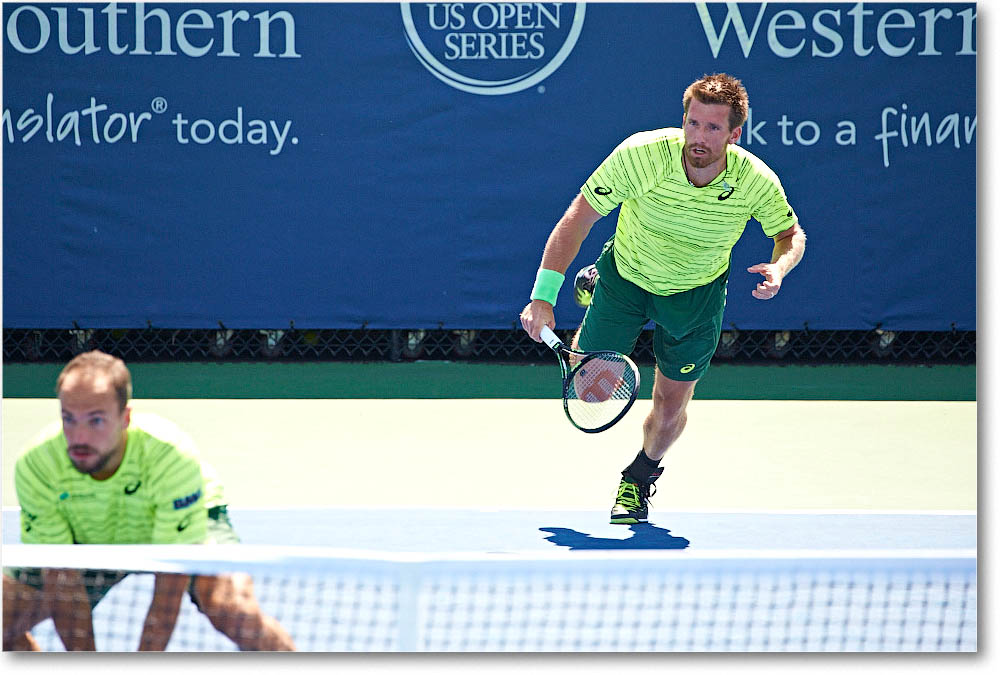 PeyaSoare_(l_RojerTecau_R16)_Cincy2015_2DXB0425 copy