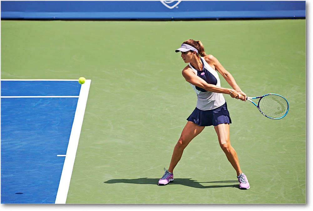 Pironkova_(l_SWilliams_R32)_Cincy2015_2DXA9990 copy