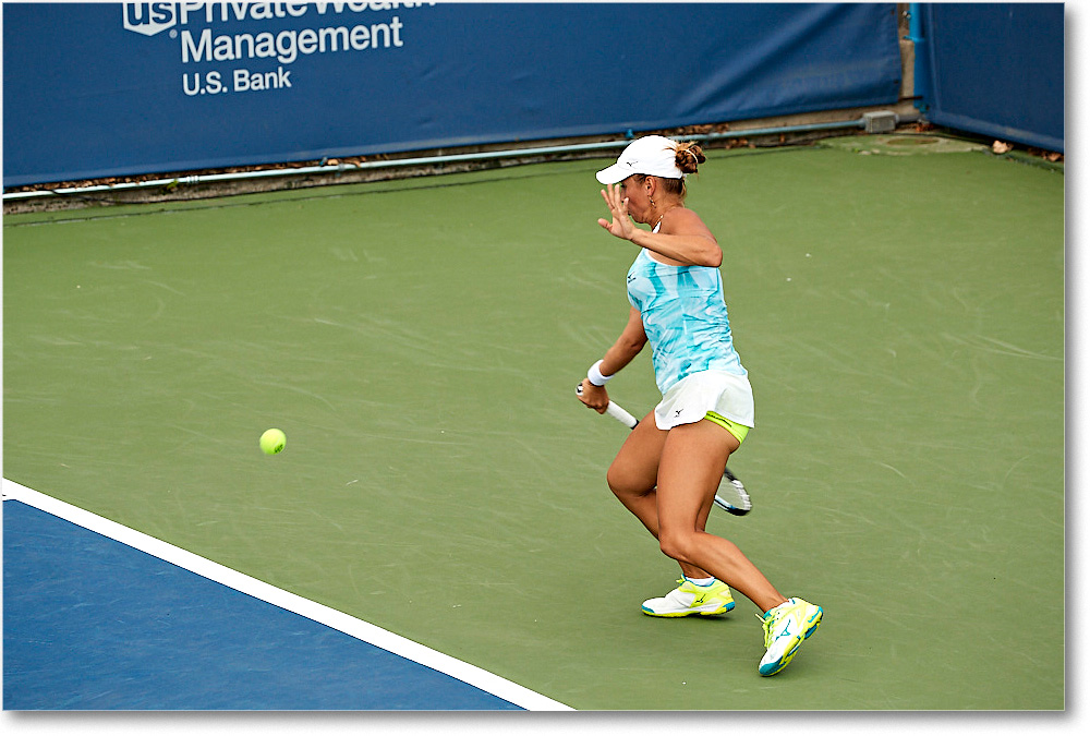 Putintseva_(l_Kuznetsova_R32)_Cincy2017_4DXB1571 copy