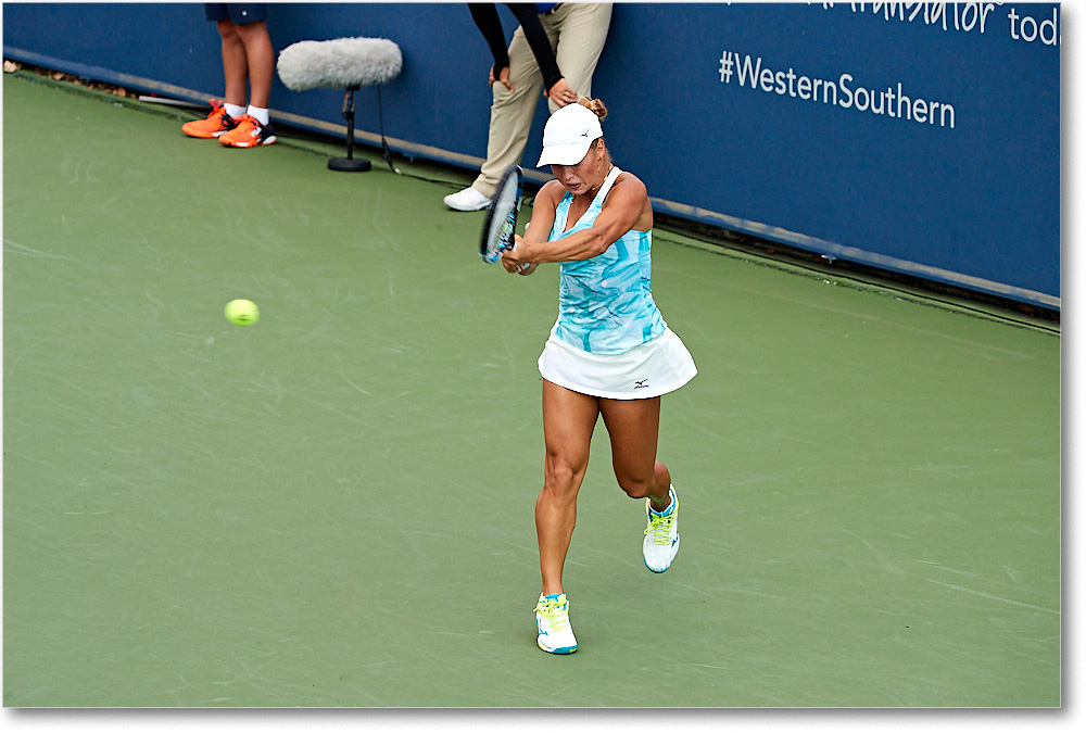 Putintseva_(l_Kuznetsova_R32)_Cincy2017_4DXB1591 copy