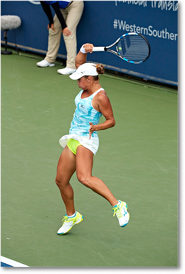 Putintseva_(l_Kuznetsova_R32)_Cincy2017_4DXB1600 copy