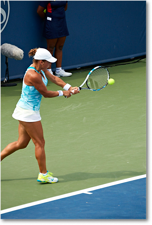 Putintseva_(l_Kuznetsova_R32)_Cincy2017_4DXB1670 copy