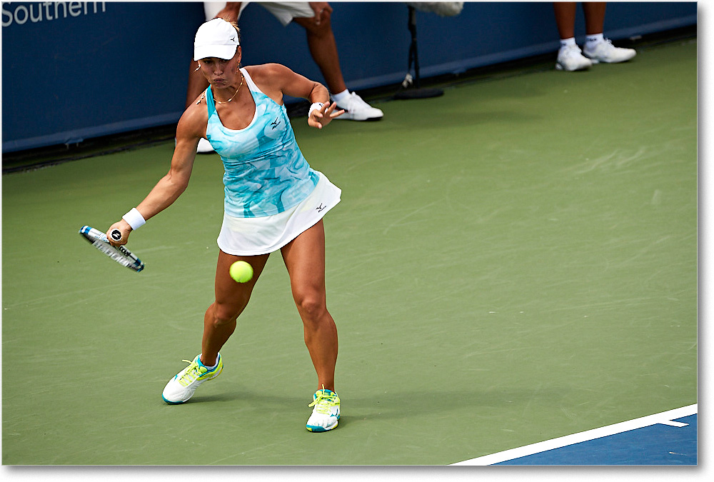 Putintseva_(l_Kuznetsova_R32)_Cincy2017_4DXB1677 copy
