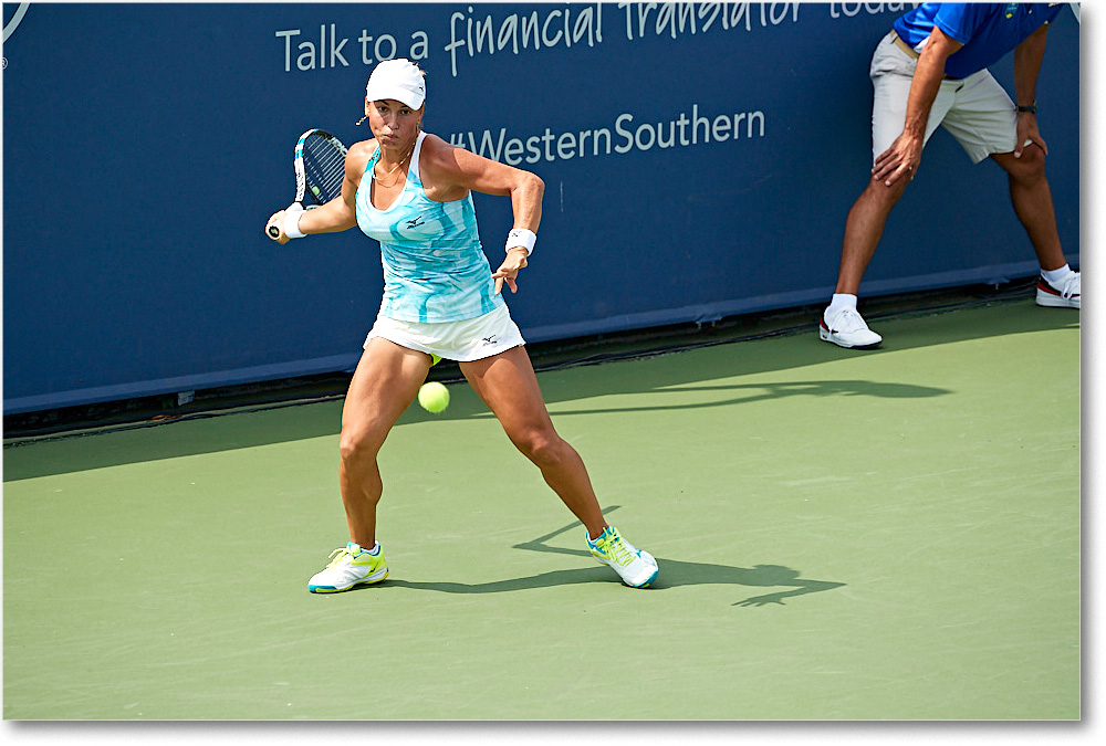 Putintseva_(l_Kuznetsova_R32)_Cincy2017_4DXB1704 copy