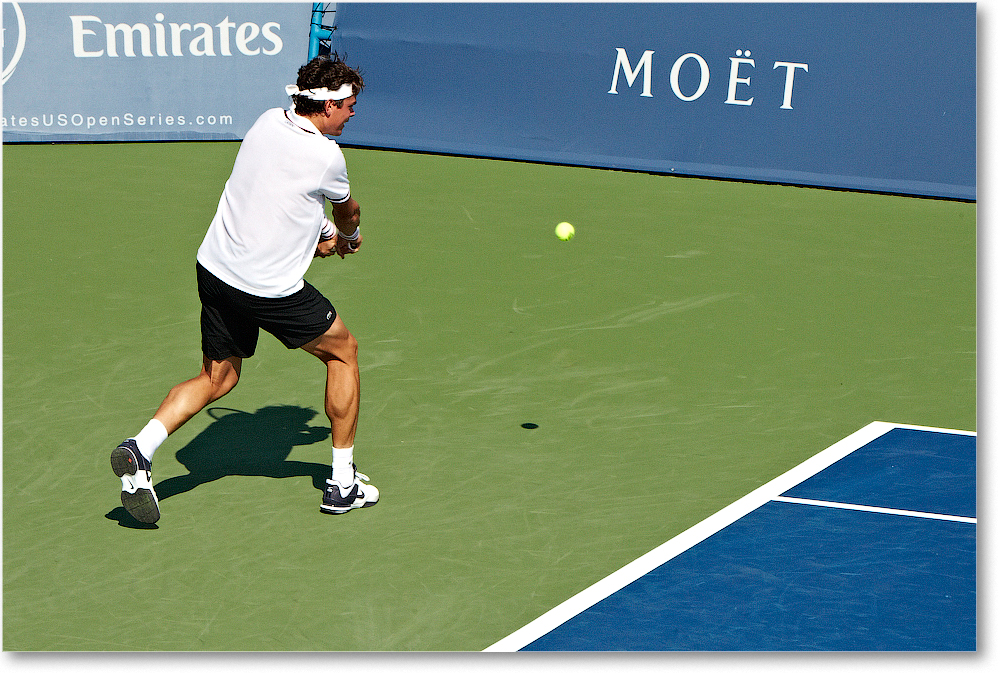Raonic (d Baghdatis R32) Cincy2012_D4B6711 copy
