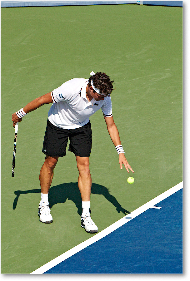 Raonic (d Baghdatis R32) Cincy2012_D4B6755 copy