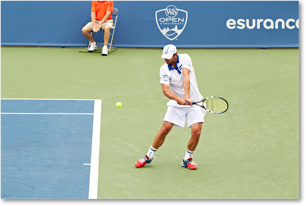 Roddick (l Chardy R64) Cincy 2012_D4B5314 copy