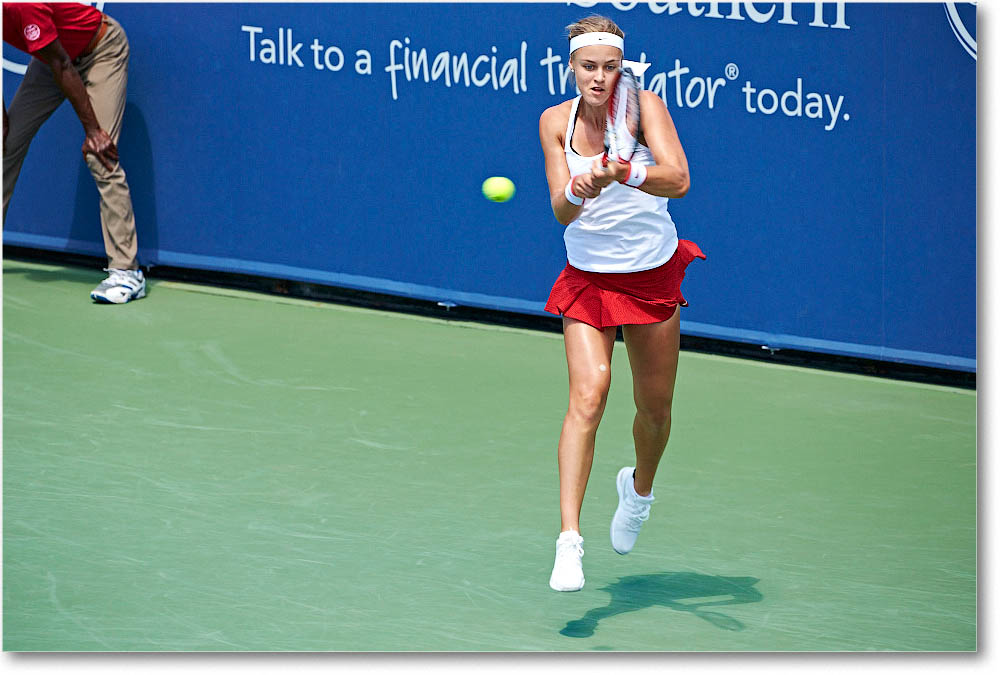Schmiedlova_(d_Lepchenko_R16)_Cincy2015_2DXB0359 copy