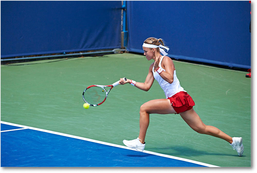 Schmiedlova_(d_Lepchenko_R16)_Cincy2015_2DXB0361 copy
