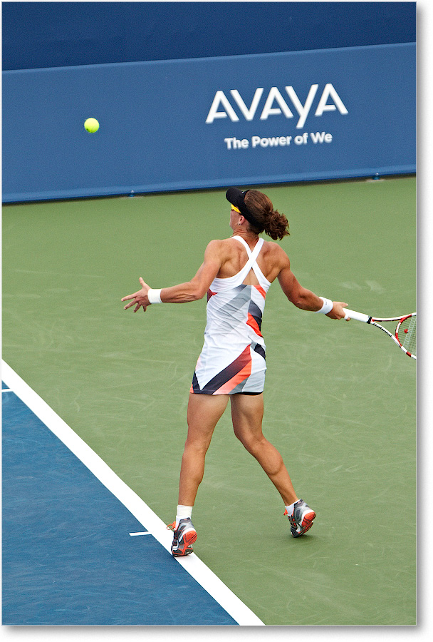 Stosur (d Medina-Garrigues R32) Cincy 2012_D4B5738 copy