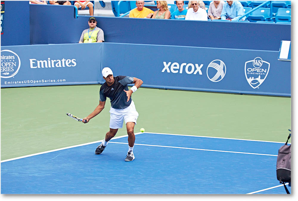 Tsonga_(l_Youzyny_R64)_Cincy2014_2DXA1738 copy
