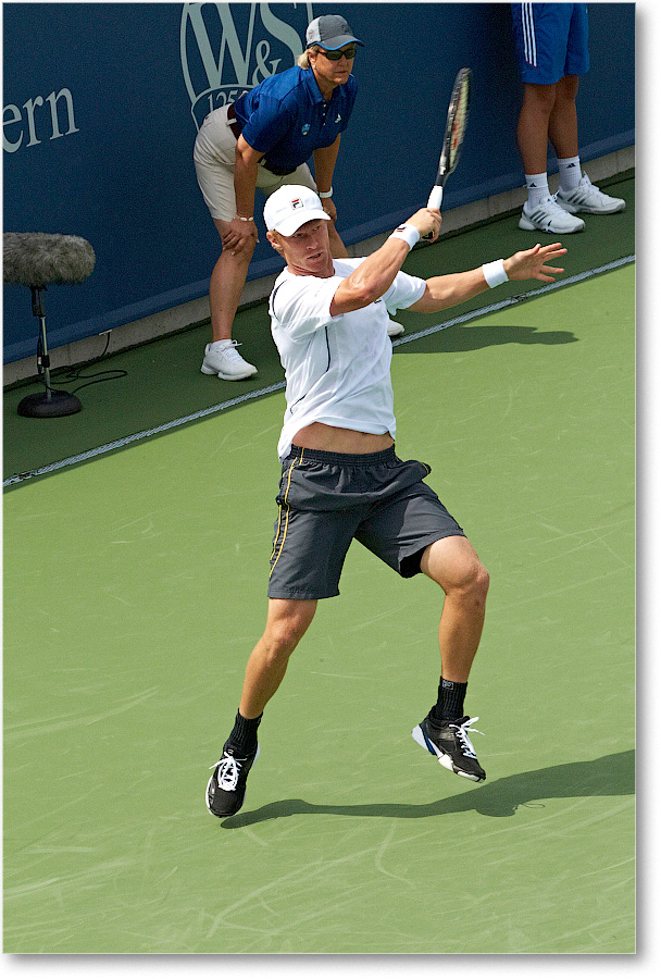 Tursunov (d Ferrer R16) Cincy2013_D4C5340 copy