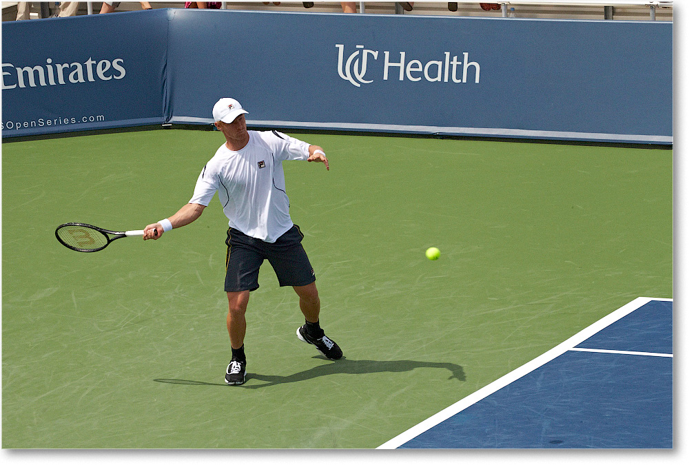 Tursunov (d Ferrer R16) Cincy2013_D4C5357 copy