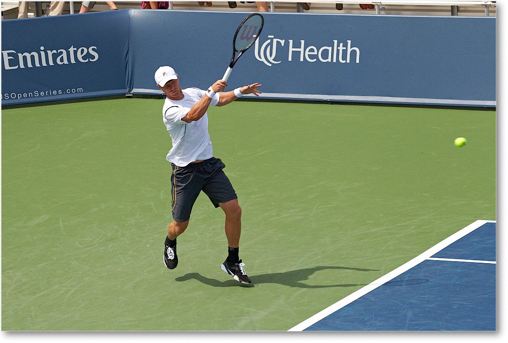 Tursunov (d Ferrer R16) Cincy2013_D4C5358 copy