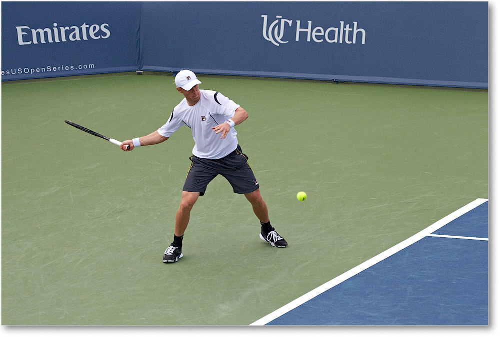Tursunov (d Ferrer R16) Cincy2013_D4C5576 copy