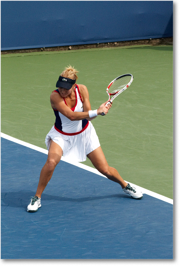 Vesnina (d Flipkens R64) Cincy2013_D4C3144 copy