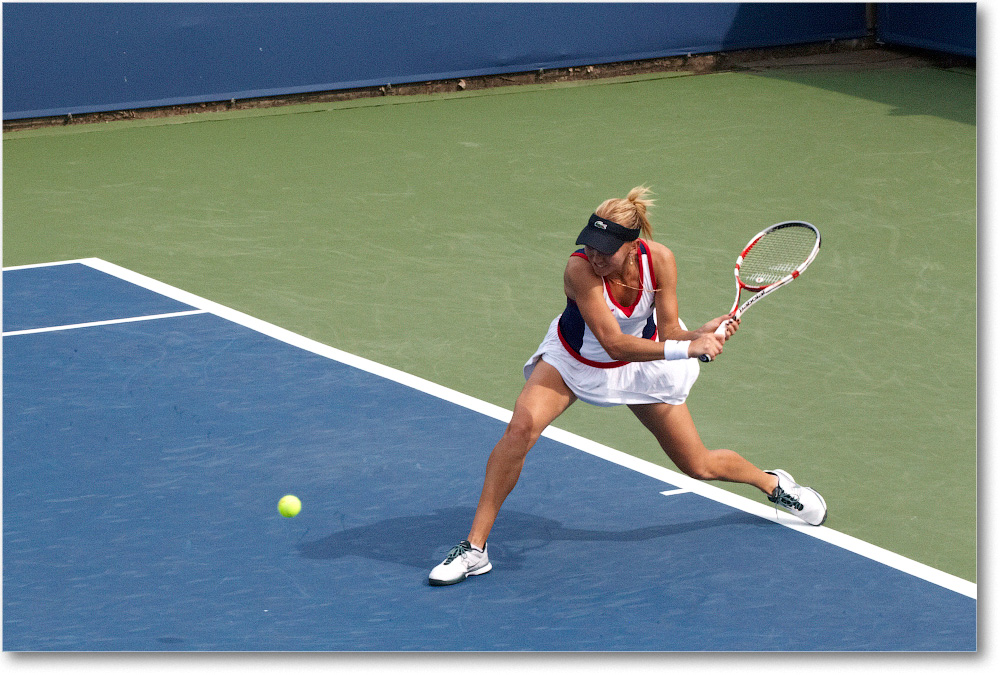 Vesnina (d Flipkens R64) Cincy2013_D4C3233 copy