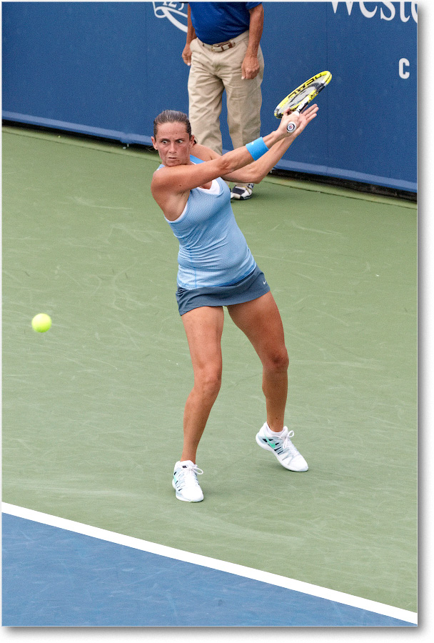 Vinci (d Errani R16) Cincy2013_D4C5658 copy