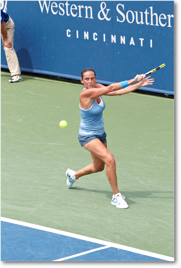 Vinci (d Errani R16) Cincy2013_D4C5825 copy