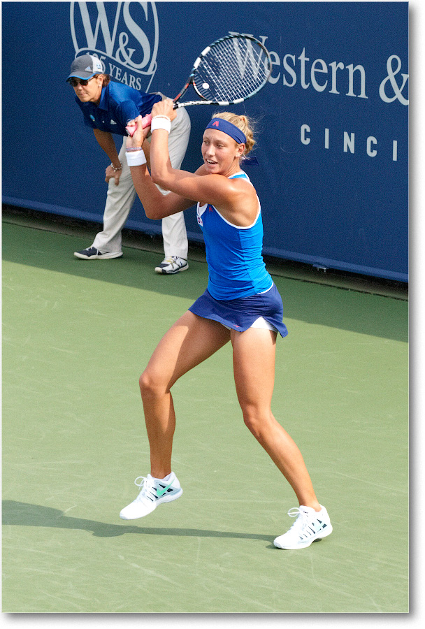 Wickmayer (l Niculescu R64) Cincy2013_D4C3330 copy